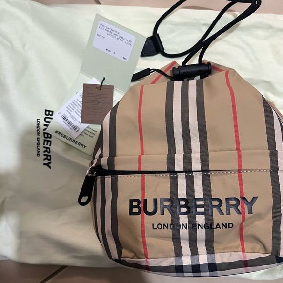 BURBERRY
Phoebe Check drawstring pouch - Picture 3 of 3